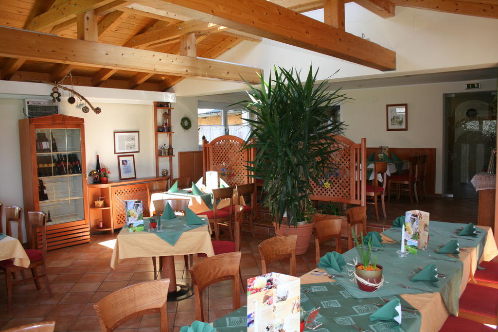 Gurk Gasthof Zum Kramer מראה חיצוני תמונה